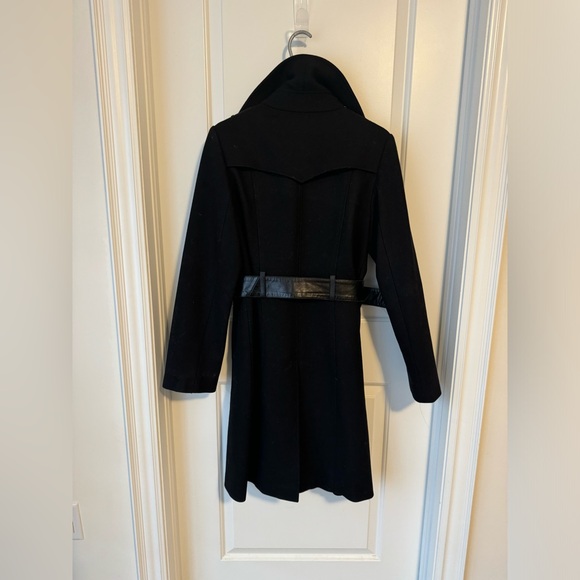 SICILY Elegant Wool & Leather coat. Size M with leather belt. Fully lined! - Picture 2 of 6